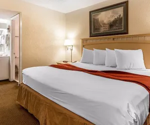 Photo 4 - South Bay INN