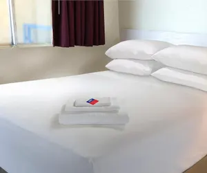 Photo 2 - Americas Best Value Inn & Suites Corpus Christi