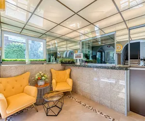 Photo 4 - La Mirage Inn - Hollywood