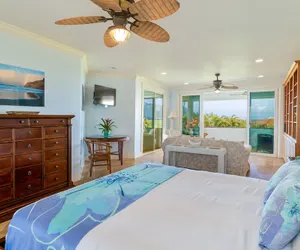 Photo 4 - Hale Ohana Nui 5 Bedroom Home by RedAwning