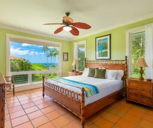 Photo 3 - Hale Ohana Nui 5 Bedroom Home by RedAwning