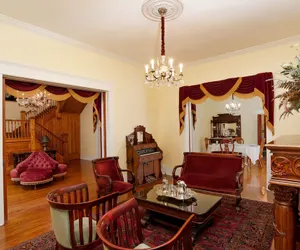 Photo 3 - Oaklea Mansion Bed and Breakfast
