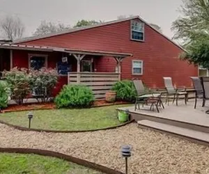 Photo 2 - The Ranch Suites