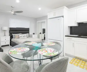 Photo 2 - The Surf Hollywood Beach