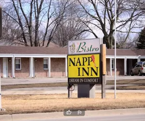 Photo 2 - Napp Inn Motel