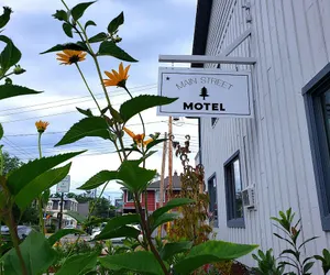 Photo 2 - Main Street Motel