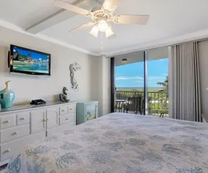 Photo 4 - South Seas 3, 401 Marco Island Vacation Rental 2 Bedroom Condo by RedAwning