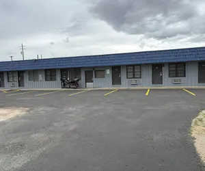 Photo 2 - Sage & Sand Motel