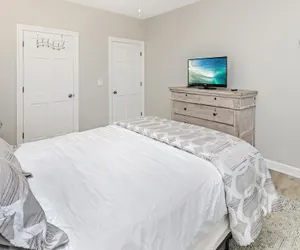 Photo 4 - Turnberry 8512 GS