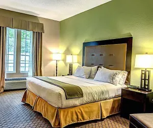 Photo 2 - The Inn at River Landing