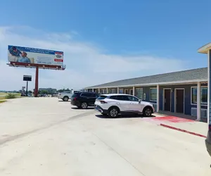 Photo 2 - Hotel O Bien Venido Pearsall I-35