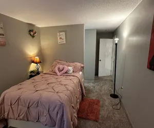 Photo 2 - New-20p off-Uptown Love MPLS next to Fun