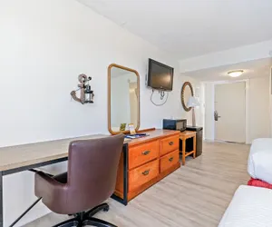 Photo 3 - The Anchor Hotel