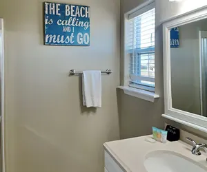 Photo 5 - Bishop's Beach by Ryson Vacation Rentals