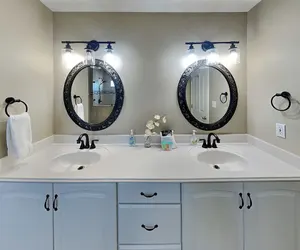 Photo 2 - Bishop's Beach by Ryson Vacation Rentals