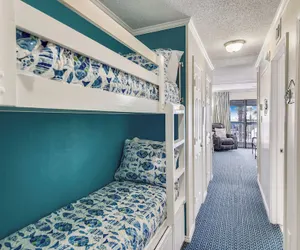 Photo 3 - Turtle Haven by Ryson Vacation Rentals