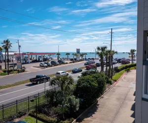Photo 3 - Casa Del Mar 221 - The Beachy Ladybug