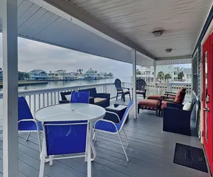 Photo 2 - Prager Bay View by Ryson Vacation Rentals