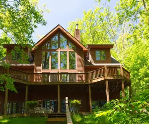 Photo 2 - Lakey Mclakehouse