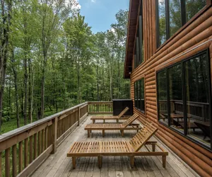 Photo 4 - Maple Manor