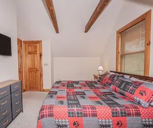 Photo 3 - Duck Pond Lodge