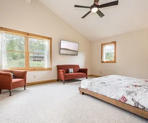 Photo 4 - Valley Lodge
