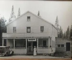 Photo 2 - The Balsam Inn
