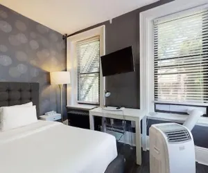 Photo 3 - Premier Suites - Bay Village
