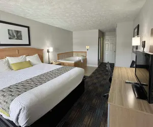 Photo 4 - Mountain Aire Inn Sevierville/Pigeon Forge