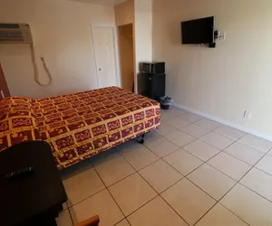 Photo 4 - Sandman Inn Motel