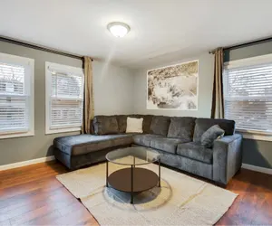 Photo 2 - Hillyer Manner - Comfy Townhouse In Great Location! 3 Bedroom Townhouse by Redawning