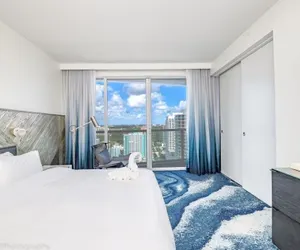 Photo 4 - W Residences Fort Lauderdale Luxury Suites 2 Bedroom Condo by Redawning