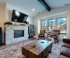 Photo 2 - Snowcreek VII 1403 Deluxe Townhouse, Stunning Mountain Views, 2 Car Garage, Washer Dryer by RedAwning