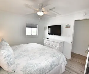 Photo 4 - 1109 Waters Edge Resort 1 Bedroom Condo by RedAwning