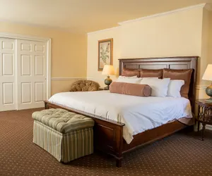 Photo 4 - Plumsteadville Inn