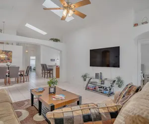 Photo 2 - Beautiful Family Vacation Home With Private Pool. Close To Disney! 5 Bedroom Home by Redawning