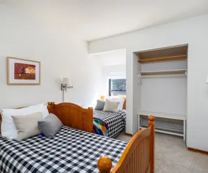 Photo 4 - The Perfect Getaway For A Small Family, Summer Or Winter. Take A Break And Enjoy Time Together - Baby Equipment Available Upon Request 2 Bedroom Home by Redawning