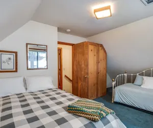 Photo 4 - Spacious Cabin Sleeps up to 12! - Sky High #86 by Bear Valley Vacation Rentals