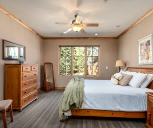 Photo 3 - Modern Condo- Jacuzzi Tub SM #201 by Bear Valley Vacation Rentals