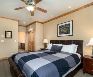 Photo 4 - Luxurious Condo -Modern Condo! - SM #207 by Bear Valley Vacation Rentals