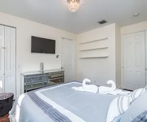 Photo 5 - Las Olas Maison De Ville 3 Bedroom Townhouse by RedAwning
