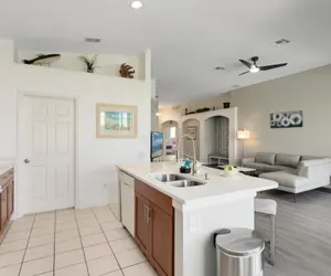 Photo 4 - 4 Bedrooms, 3 Baths, No Rear Neighbors 4 Villa by RedAwning