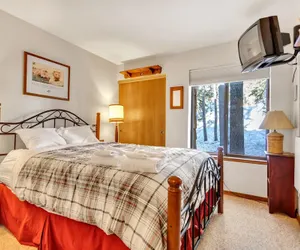 Photo 3 - Pet friendly condo Bear Valley TAM#5 by Bear Valley Vacation Rentals