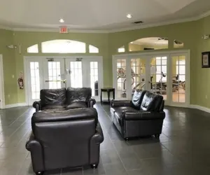 Photo 3 - 3 Bed Th 2 Miles From Disney Entrance Kissimmee 3 Bedroom Townhouse by Redawning