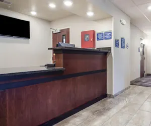 Photo 2 - Cobblestone Inn & Suites-Fremont