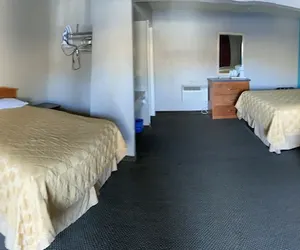 Photo 4 - Lone Pine Budget Inn