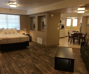 Photo 2 - Rancho San Diego Inn & Suites
