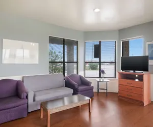 Photo 4 - Americas Best Value Inn Lockhart