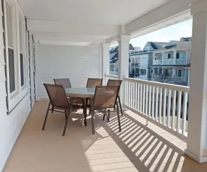 Photo 2 - The Beach House