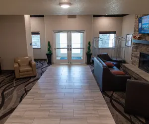 Photo 3 - Cobblestone Inn & Suites - Springfield